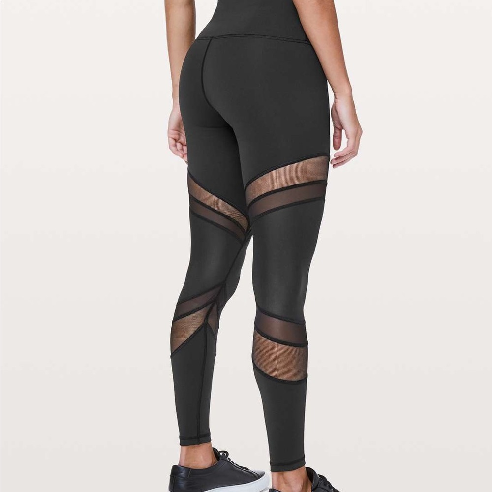 Lululemon Seek the Heat Mesh Tight Leggings
